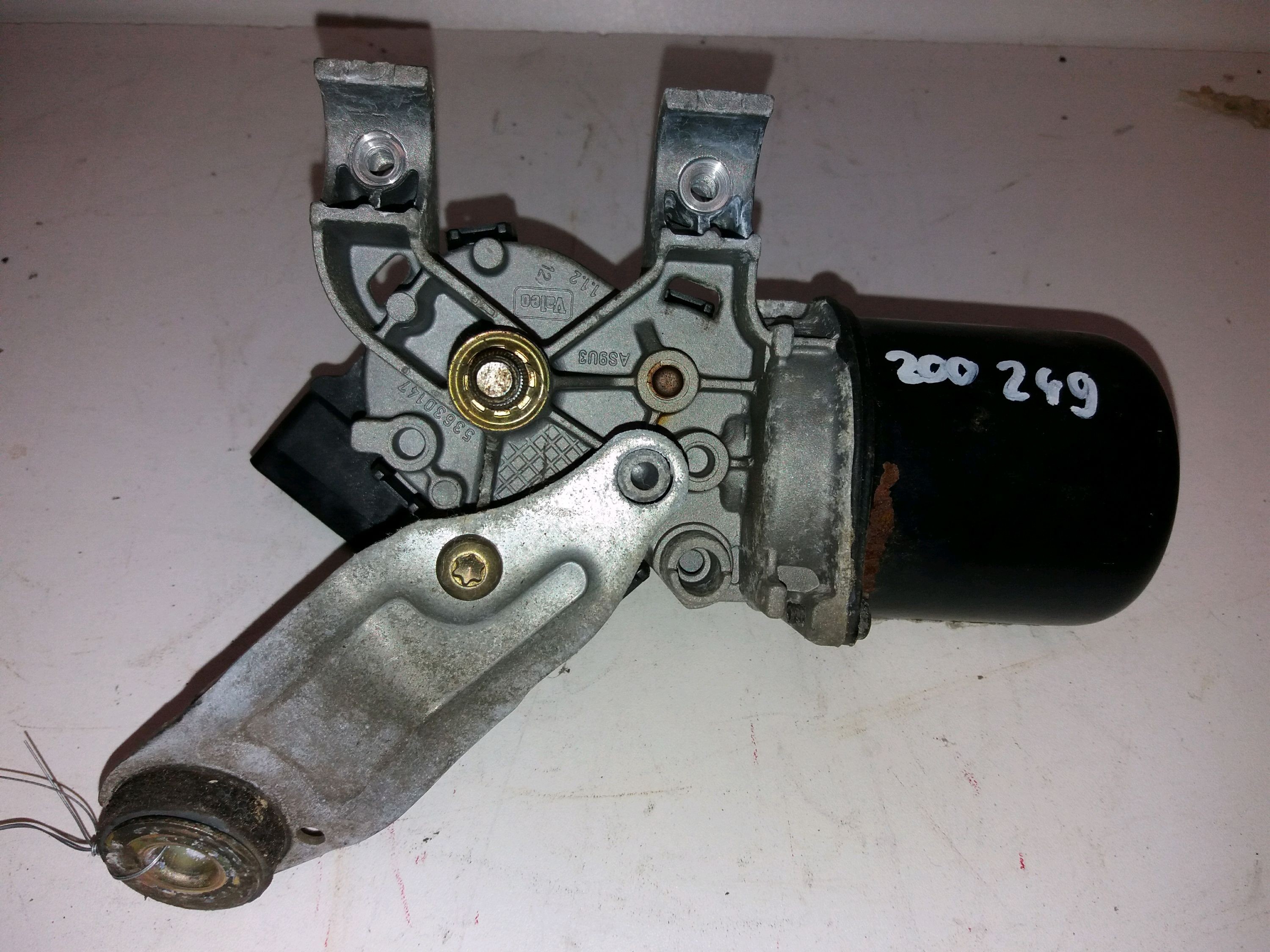 MOTEUR ESSUIE-GLACE AV