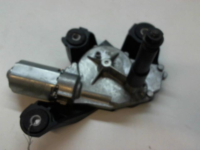 MOTEUR ESSUIE-GLACE AR