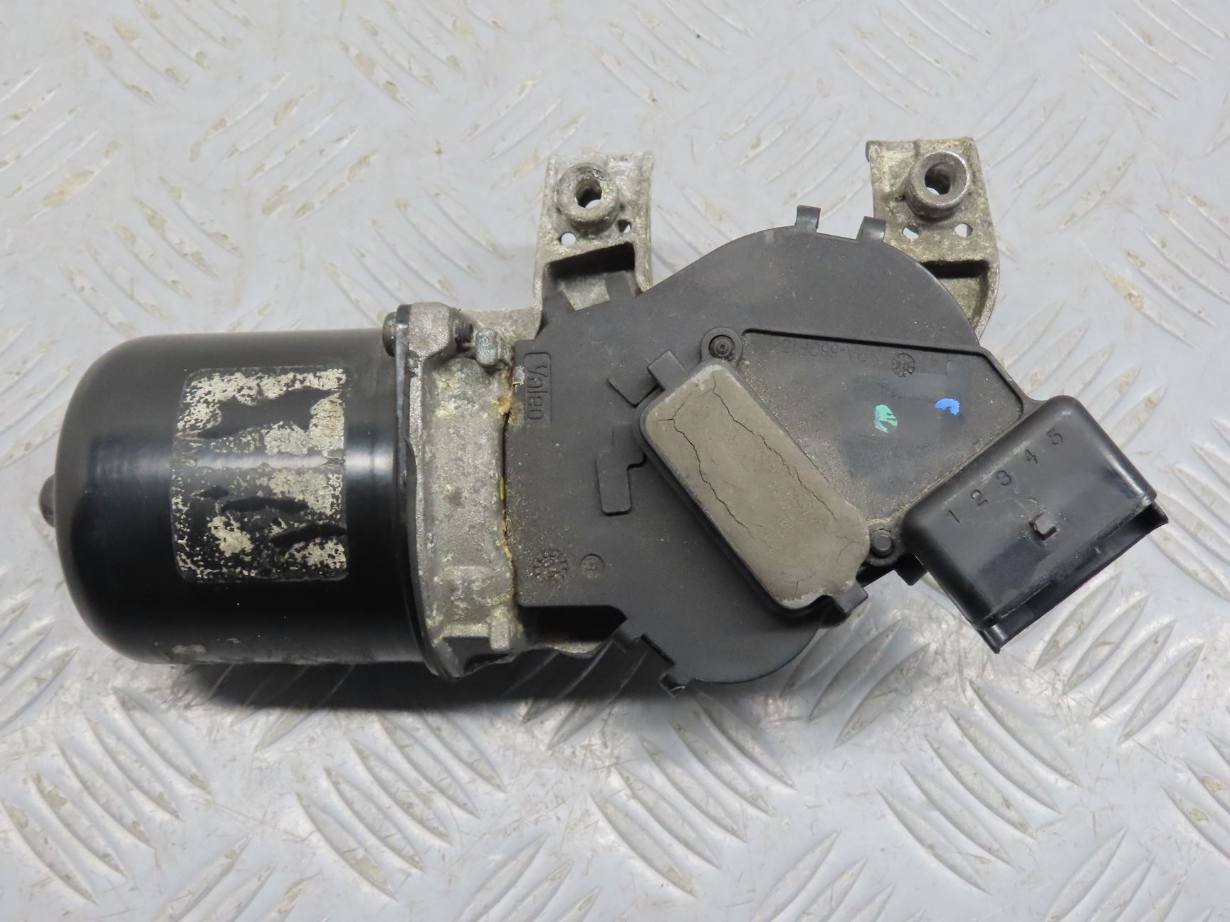 MOTEUR ESSUIE-GLACE AV