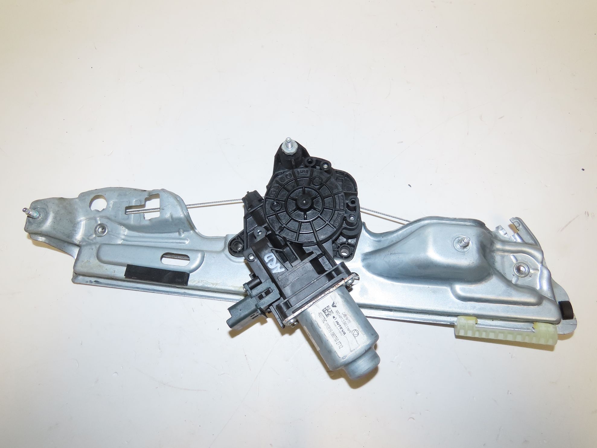 MECANISME+MOTEUR LEVE-GLACE ARD