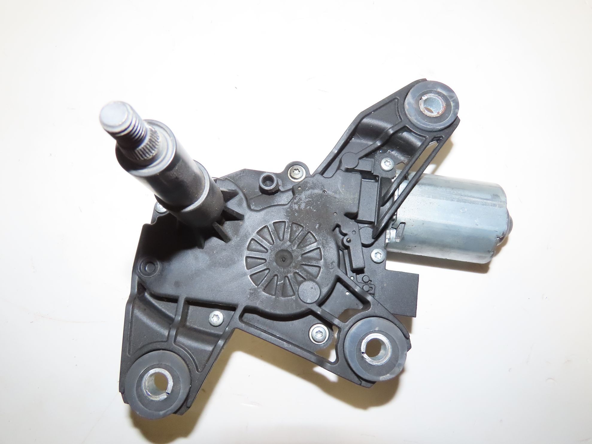 MOTEUR ESSUIE-GLACE AR