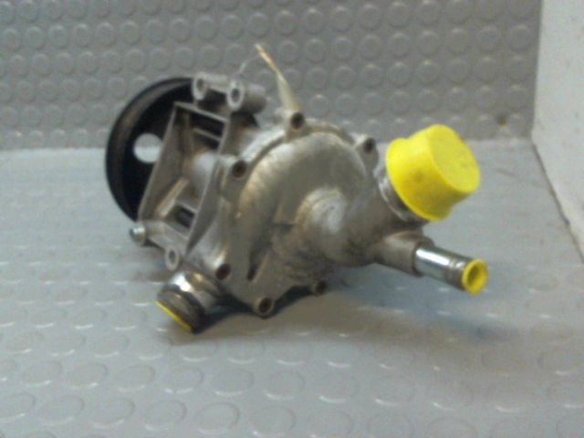POMPE A EAU 