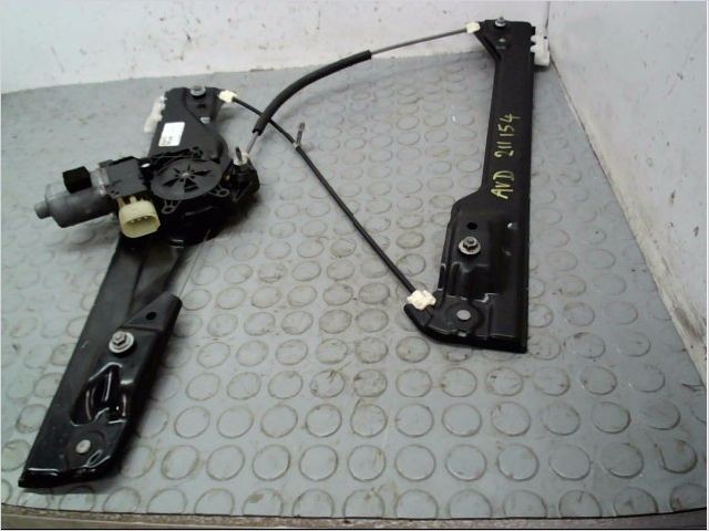 MECANISME+MOTEUR LEVE-GLACE AVD