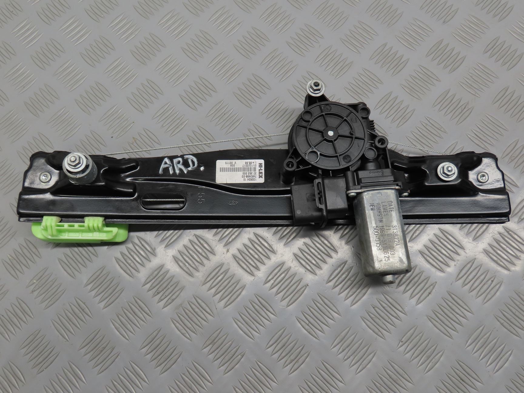 MECANISME+MOTEUR LEVE-GLACE ARD