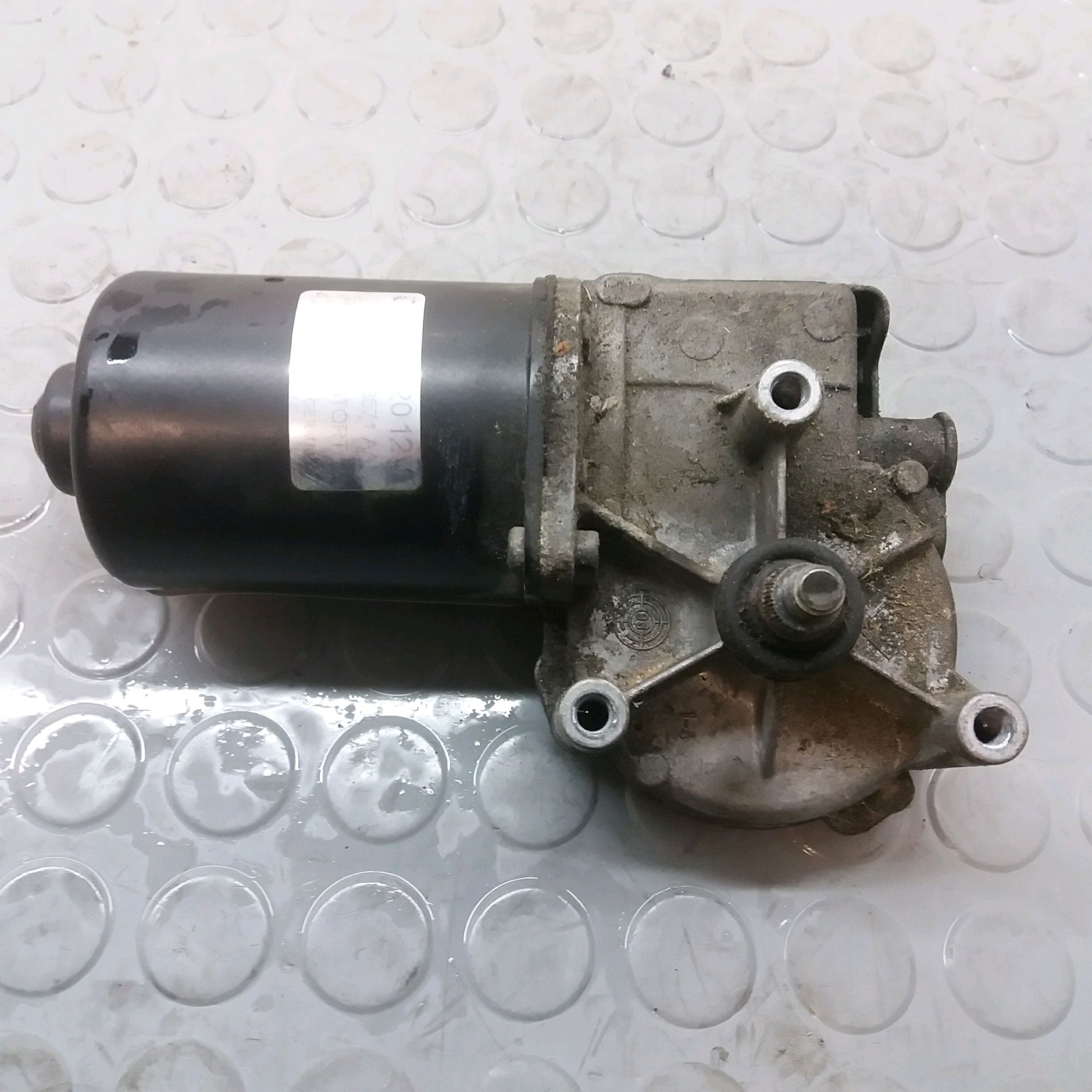 MOTEUR ESSUIE-GLACE AV