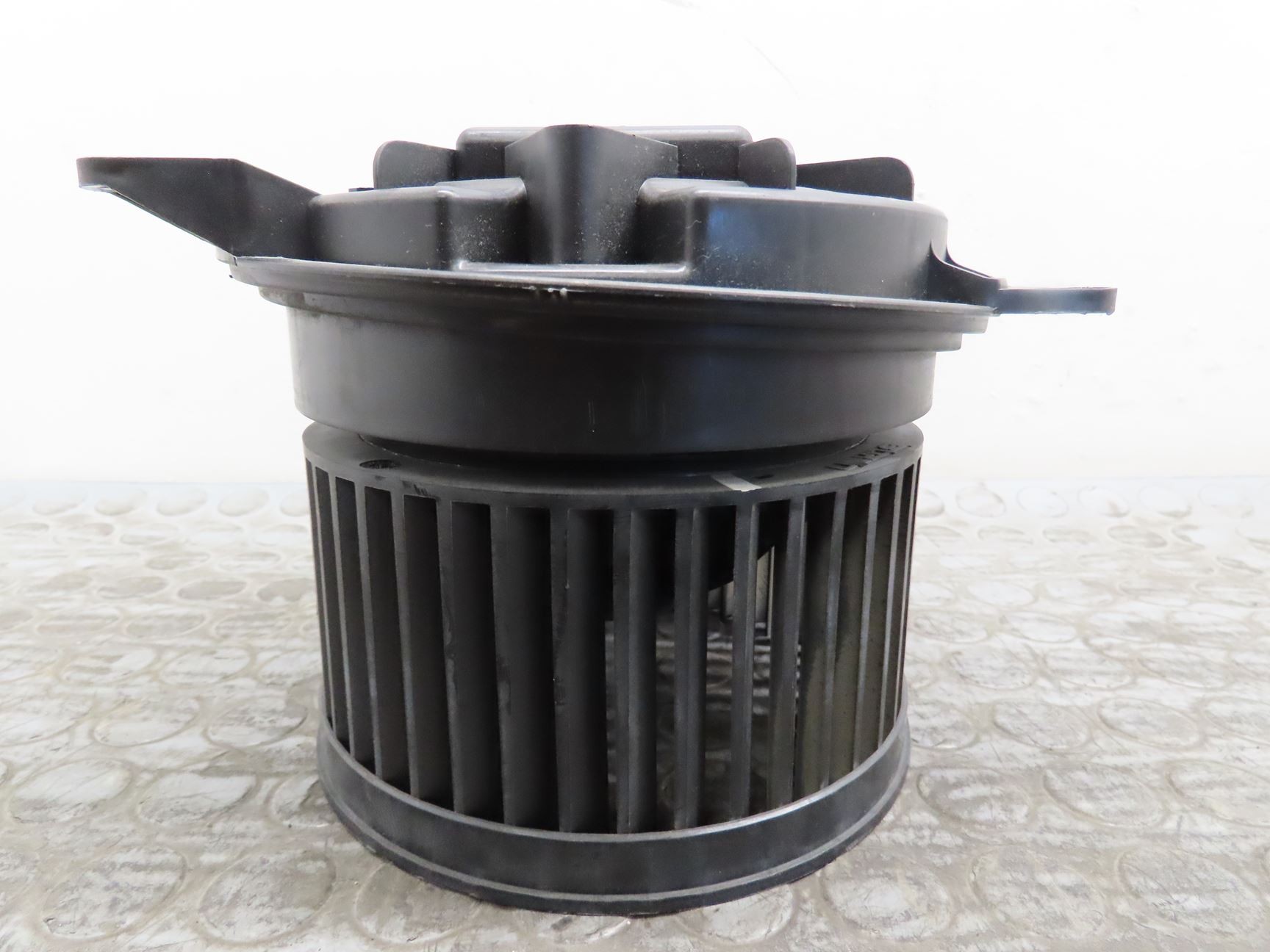 VENTILATEUR DE CHAUFFAGE