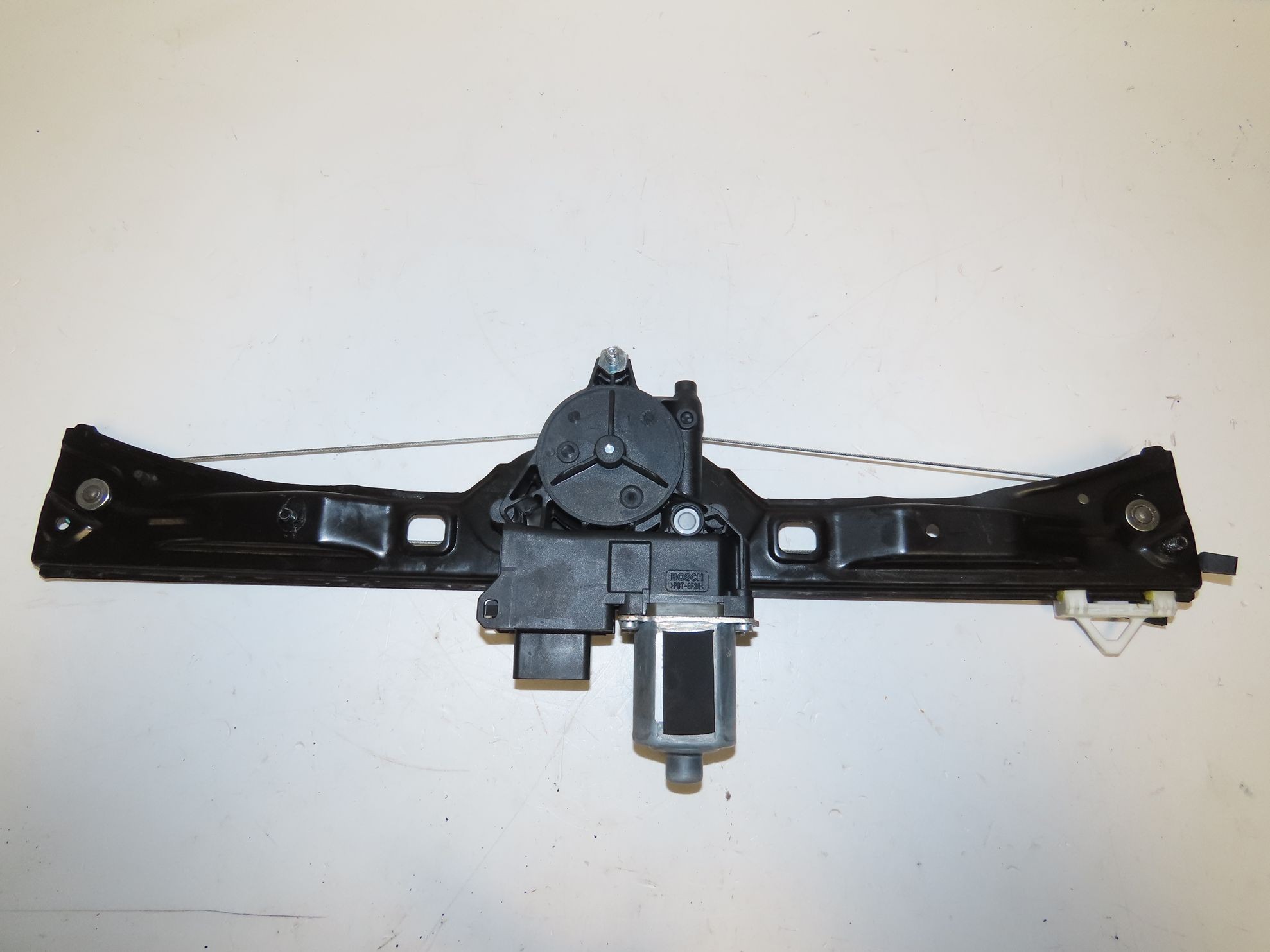 MECANISME+MOTEUR LEVE-GLACE AVG