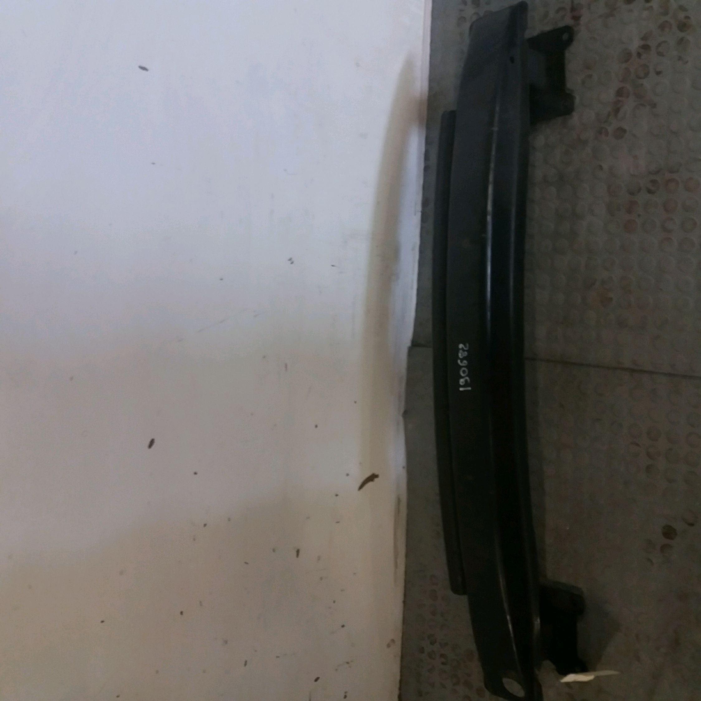 RENFORT PARE-CHOC AV