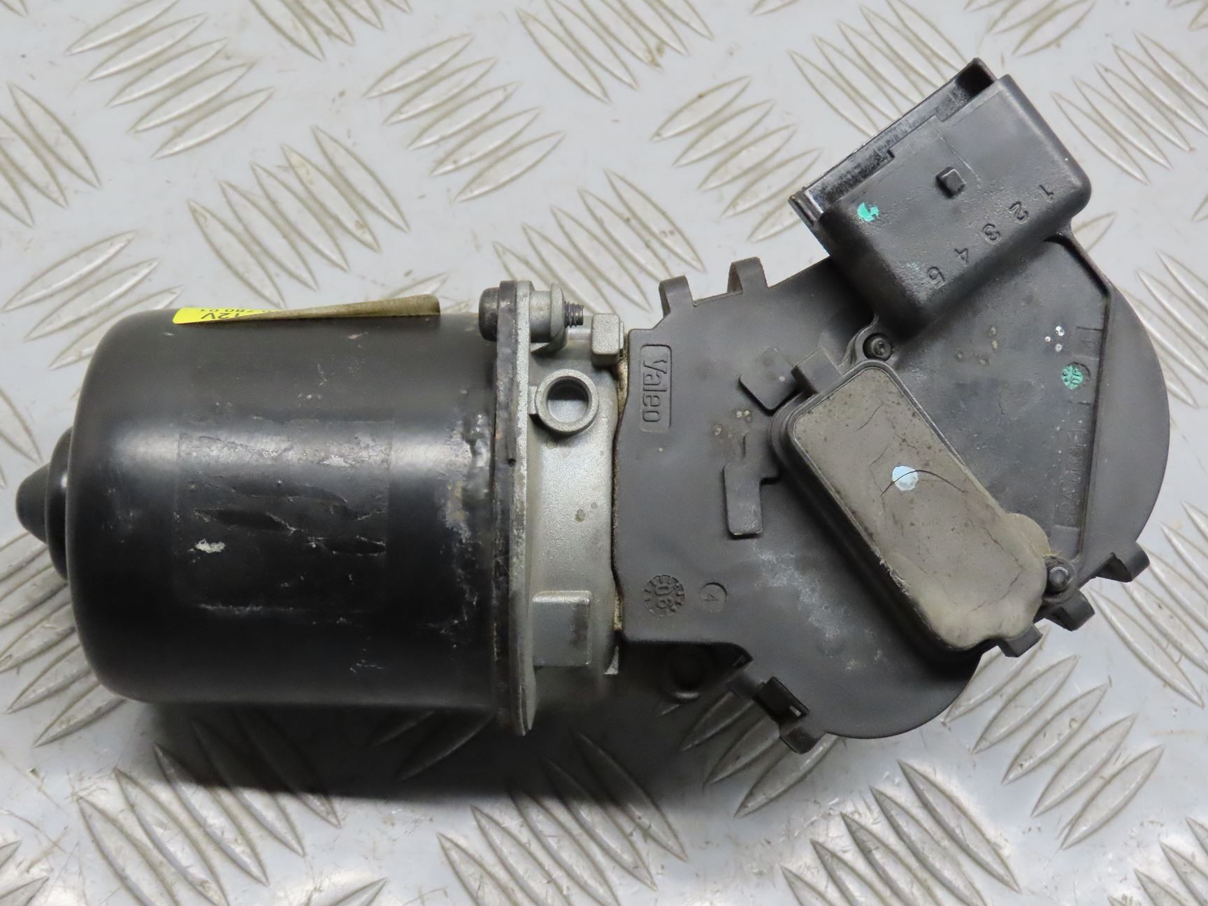 MOTEUR ESSUIE-GLACE AV