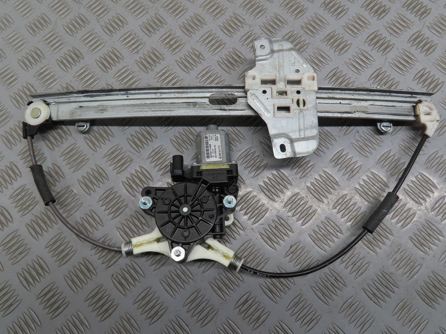 MECANISME+MOTEUR LEVE-GLACE AVG