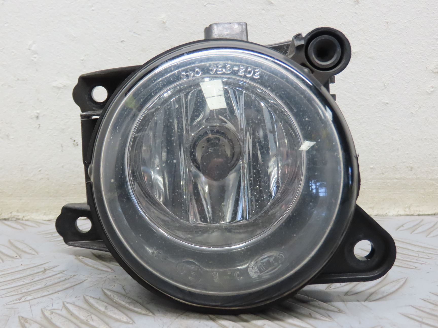 PHARE ANTIBROUILLARD AVG