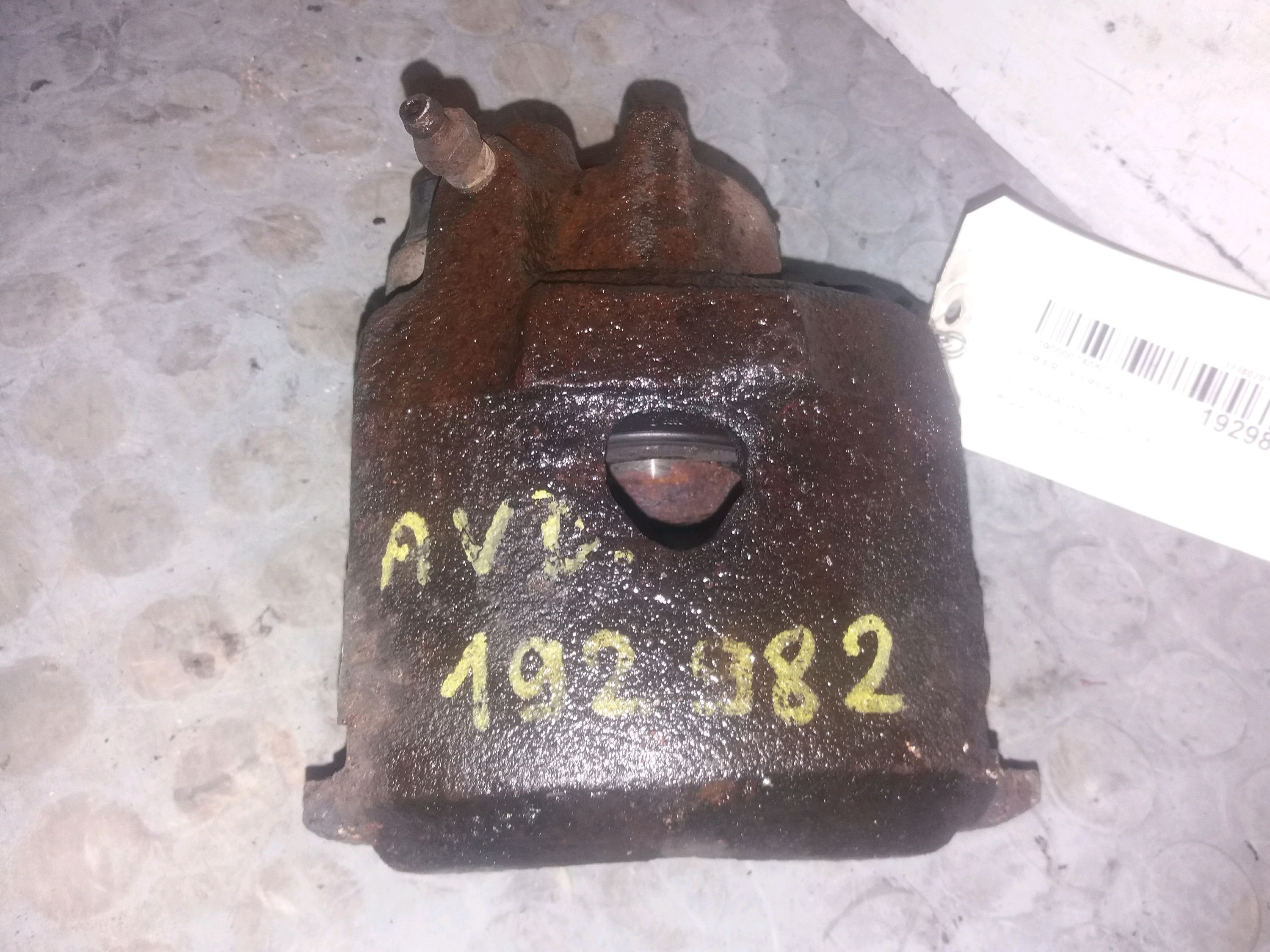 ETRIER DE FREIN AVD
