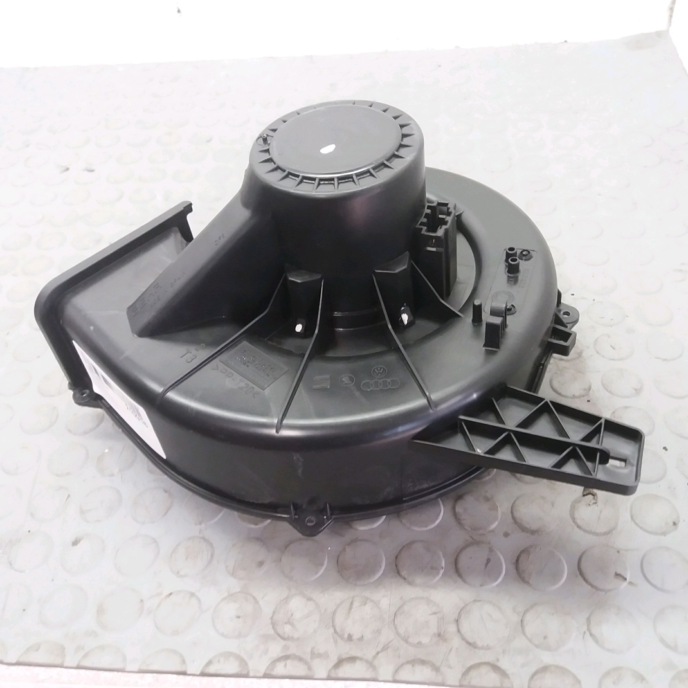 VENTILATEUR DE CHAUFFAGE