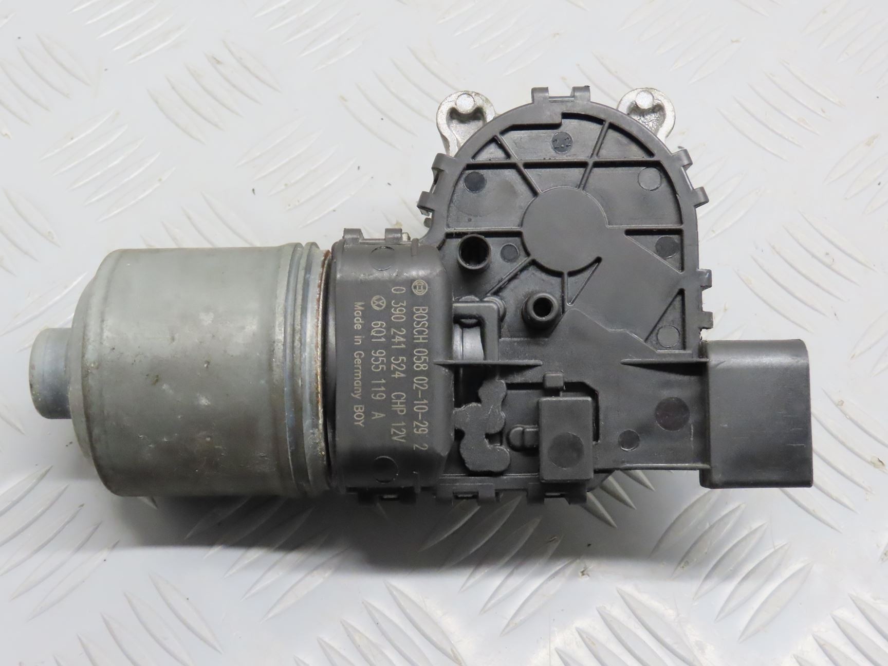 MOTEUR ESSUIE-GLACE AV