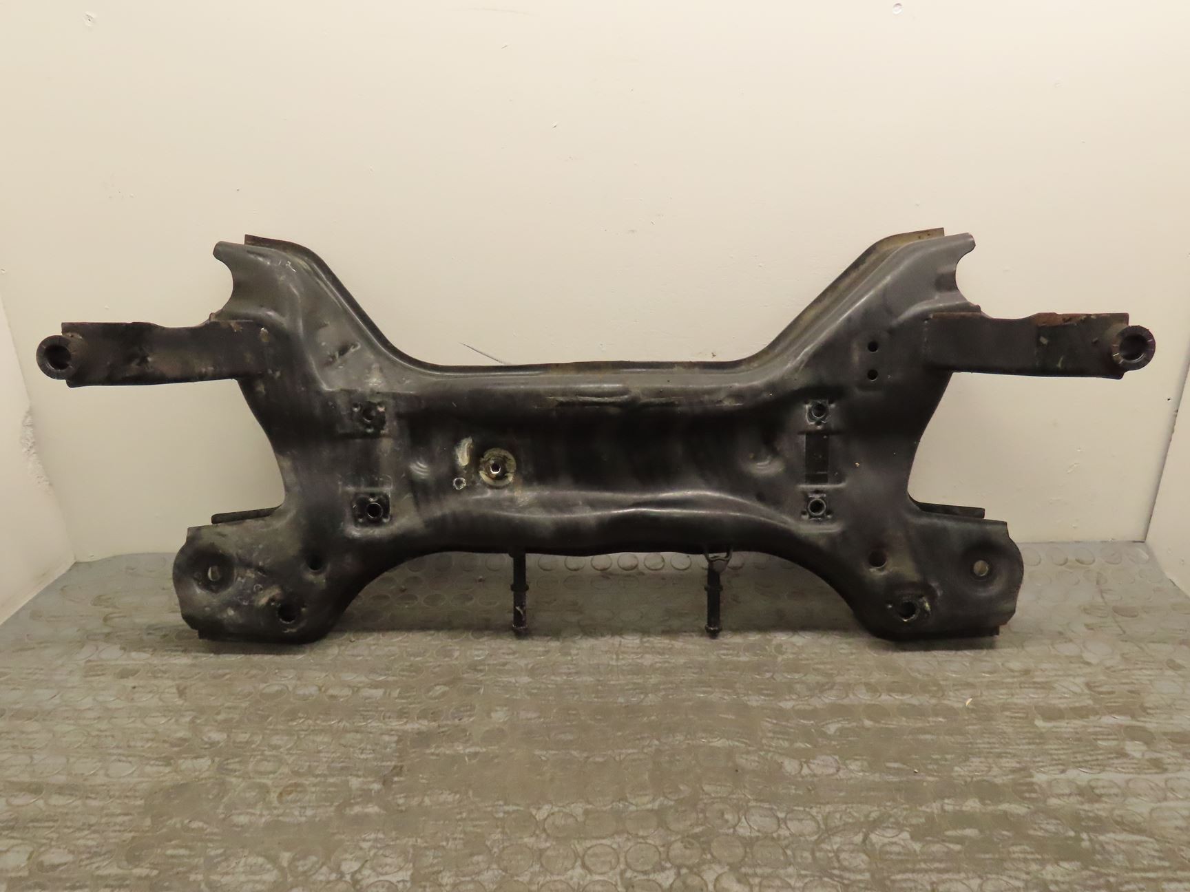 BERCEAU MOTEUR AV