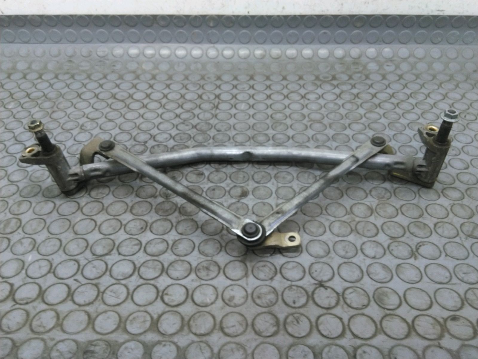 MECANISME ESSUIE-GLACE AV