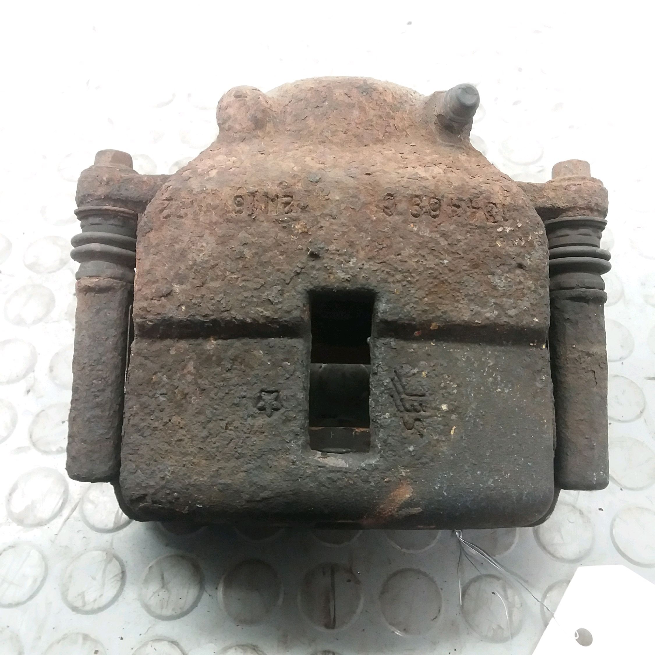 ETRIER DE FREIN AVG