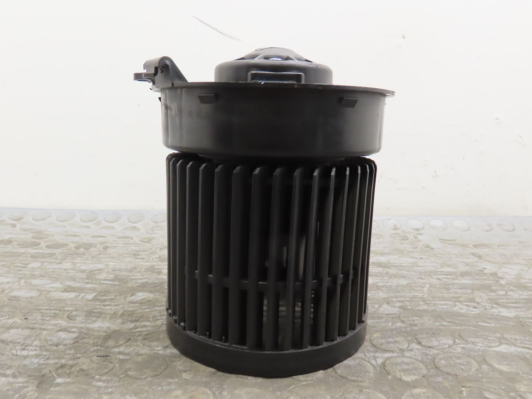 VENTILATEUR DE CHAUFFAGE