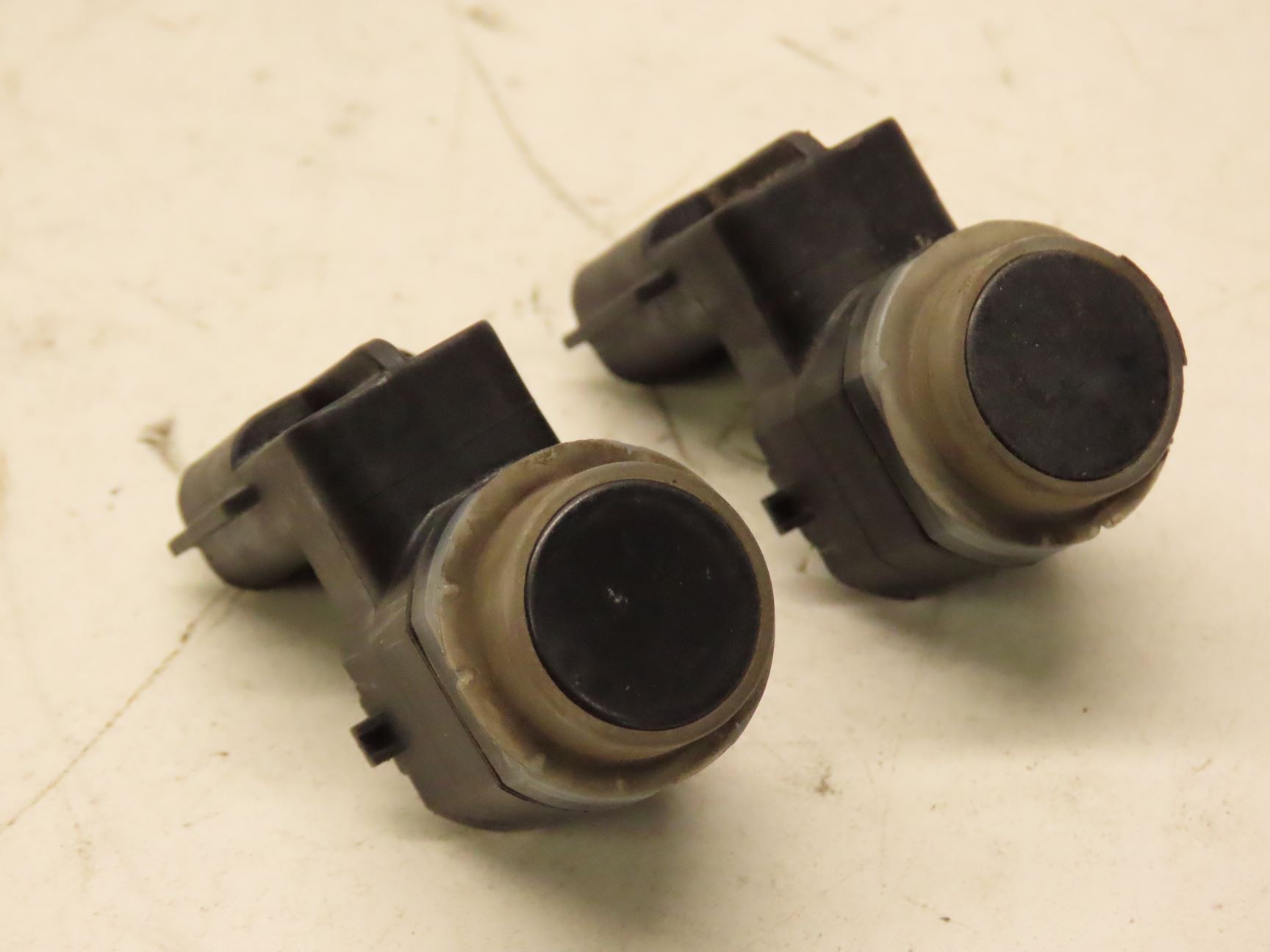 CAPTEUR AIDE STATIONNEMENT AV