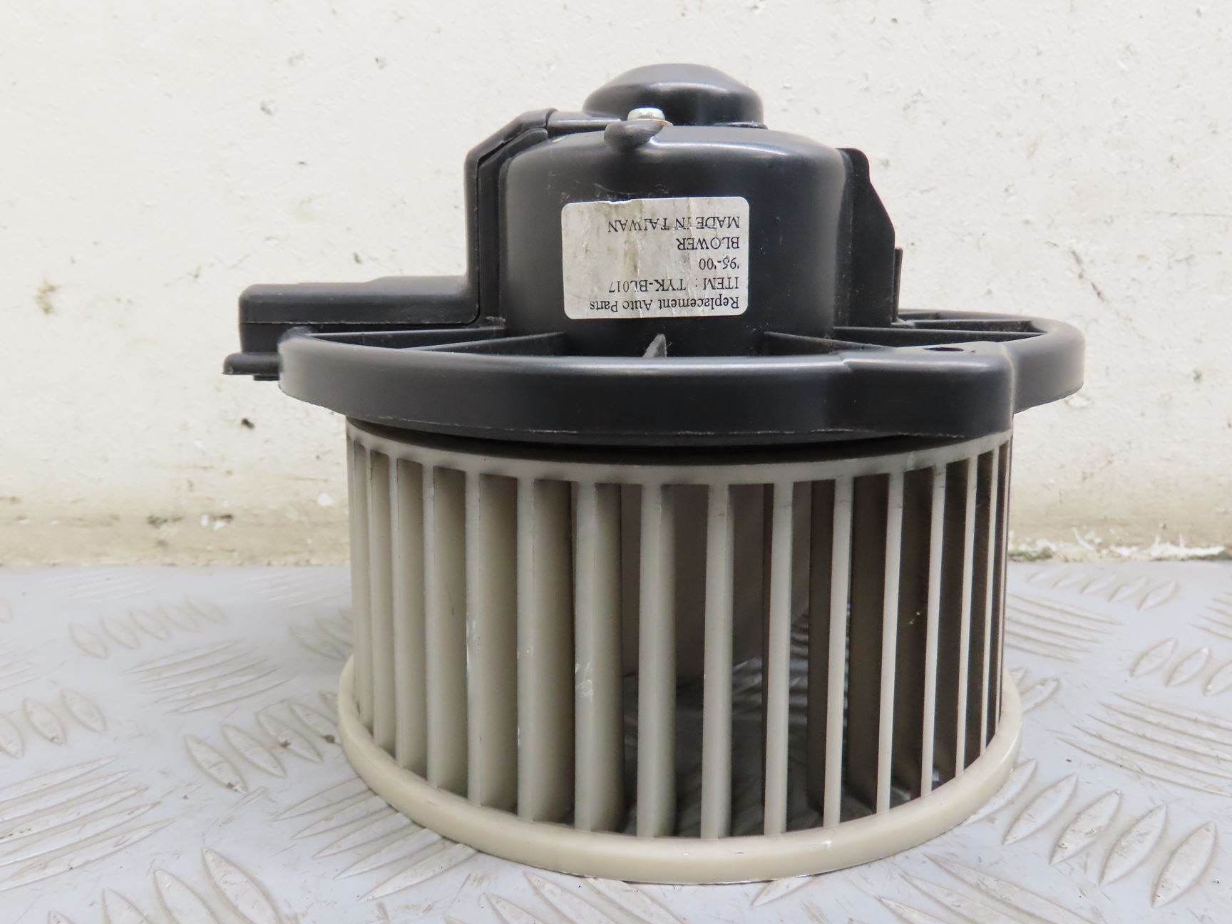 VENTILATEUR DE CHAUFFAGE