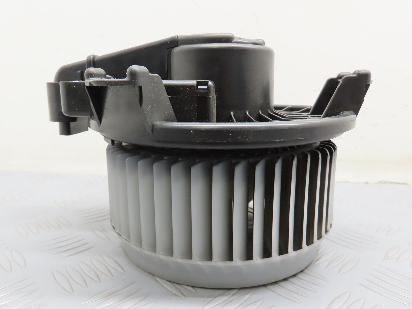VENTILATEUR DE CHAUFFAGE