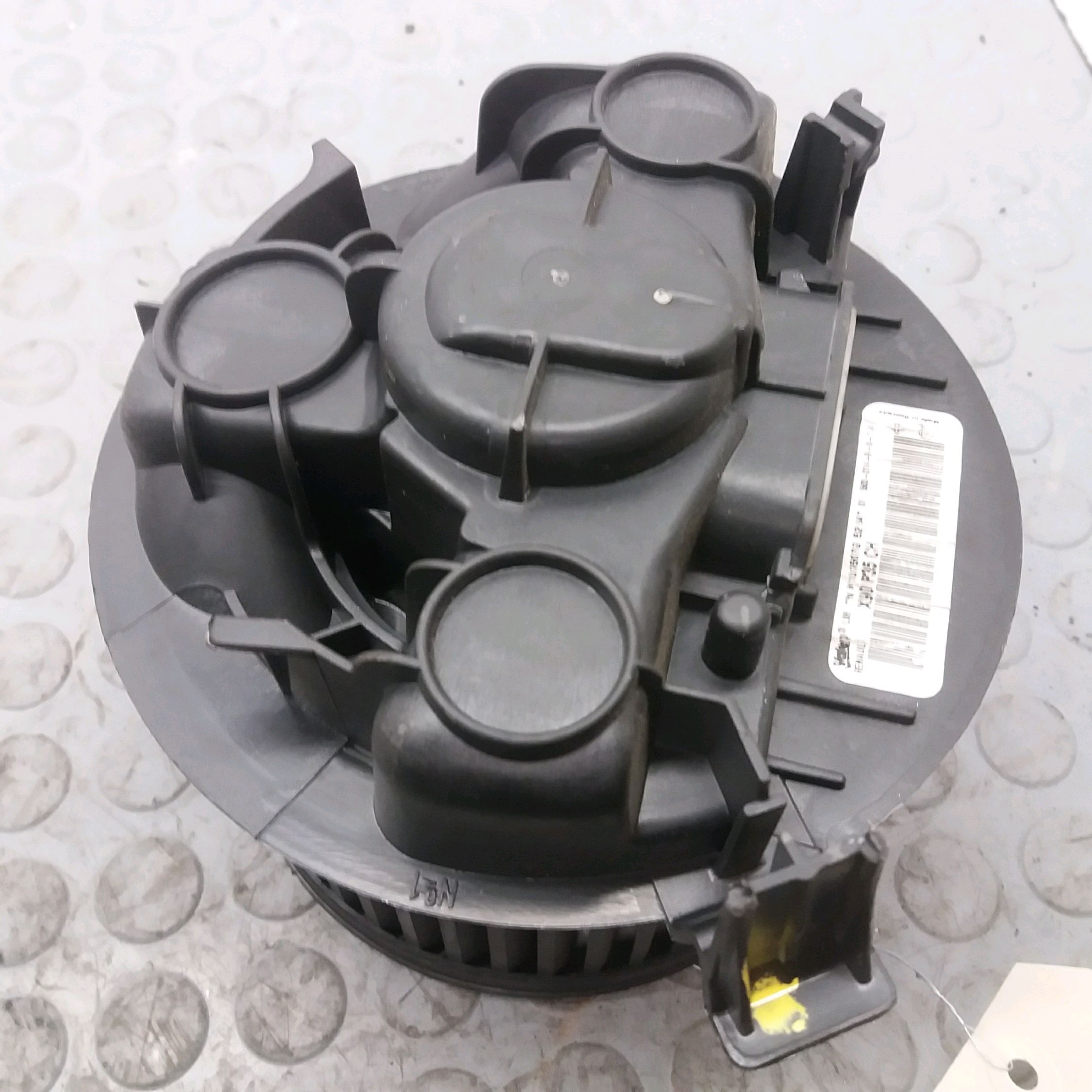 VENTILATEUR DE CHAUFFAGE