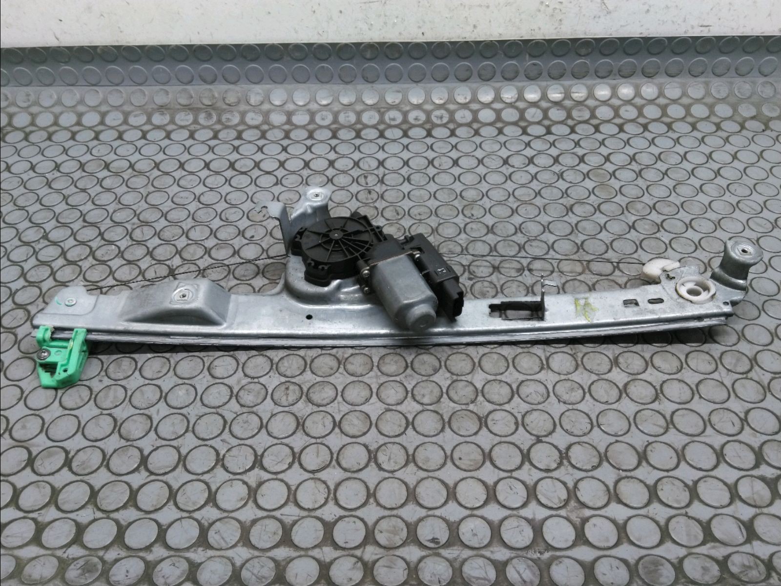 MECANISME+MOTEUR LEVE-GLACE AVG