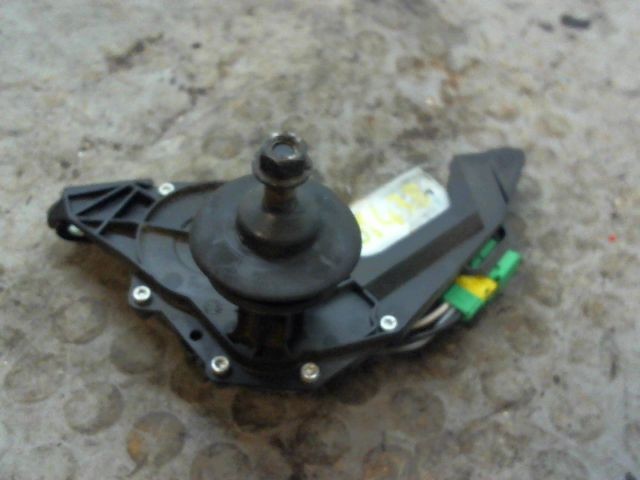 MOTEUR ESSUIE-GLACE AR