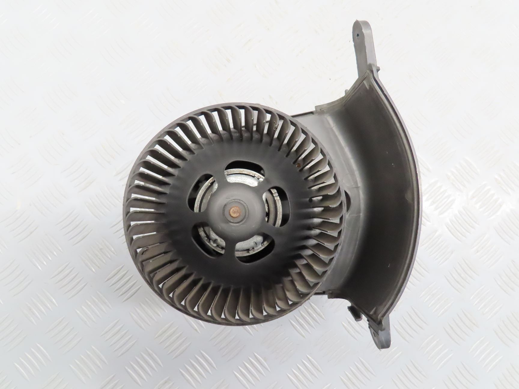 VENTILATEUR DE CHAUFFAGE