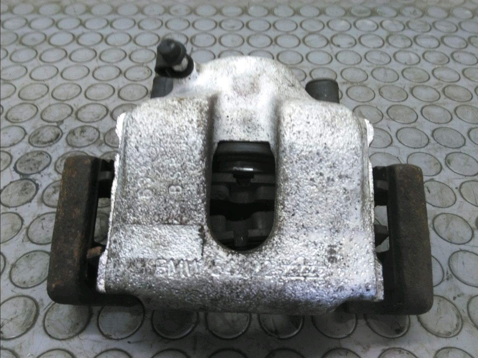 ETRIER DE FREIN AVG
