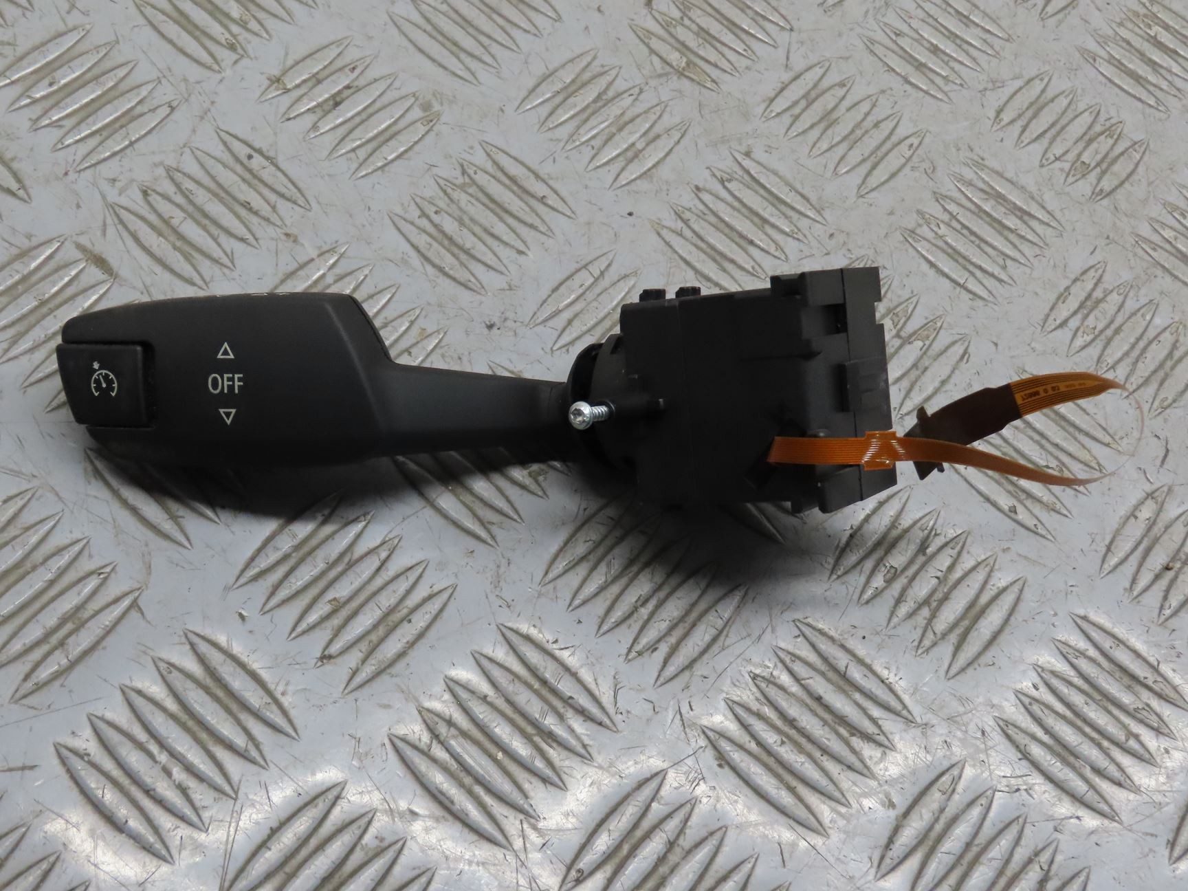COMMANDE REGULATEUR DE VITESSE