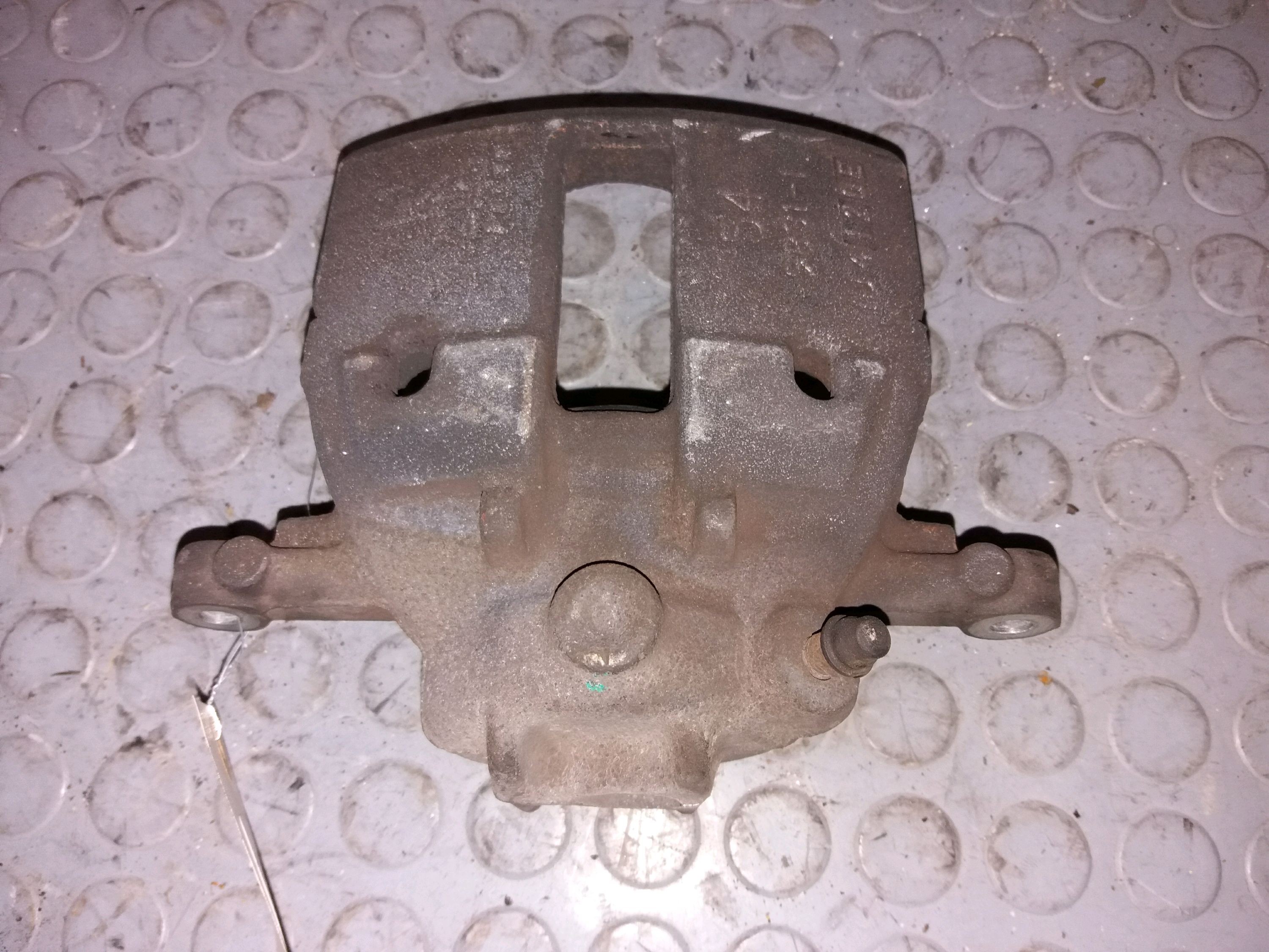 ETRIER DE FREIN AVG
