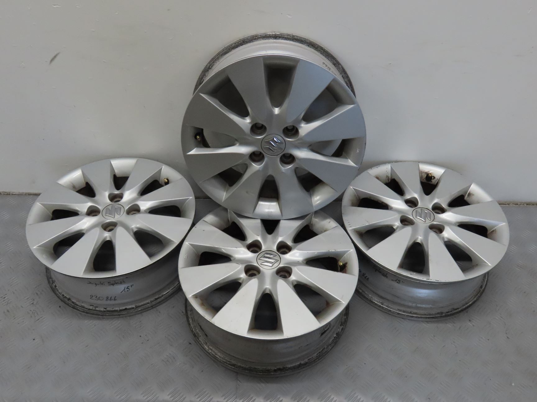 JANTE ALUMINIUM 4