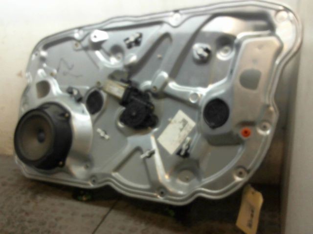 MECANISME+MOTEUR LEVE-GLACE AVD