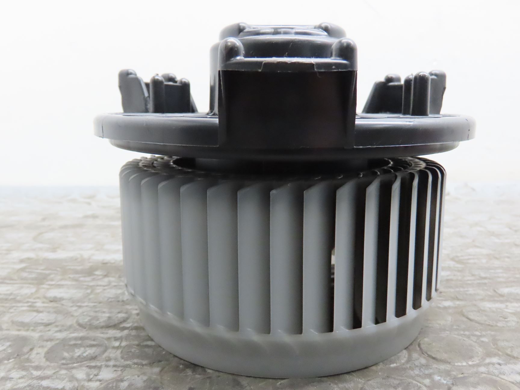 VENTILATEUR DE CHAUFFAGE