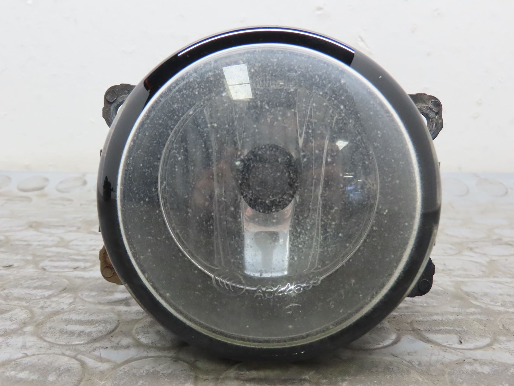 PHARE ANTIBROUILLARD AVD