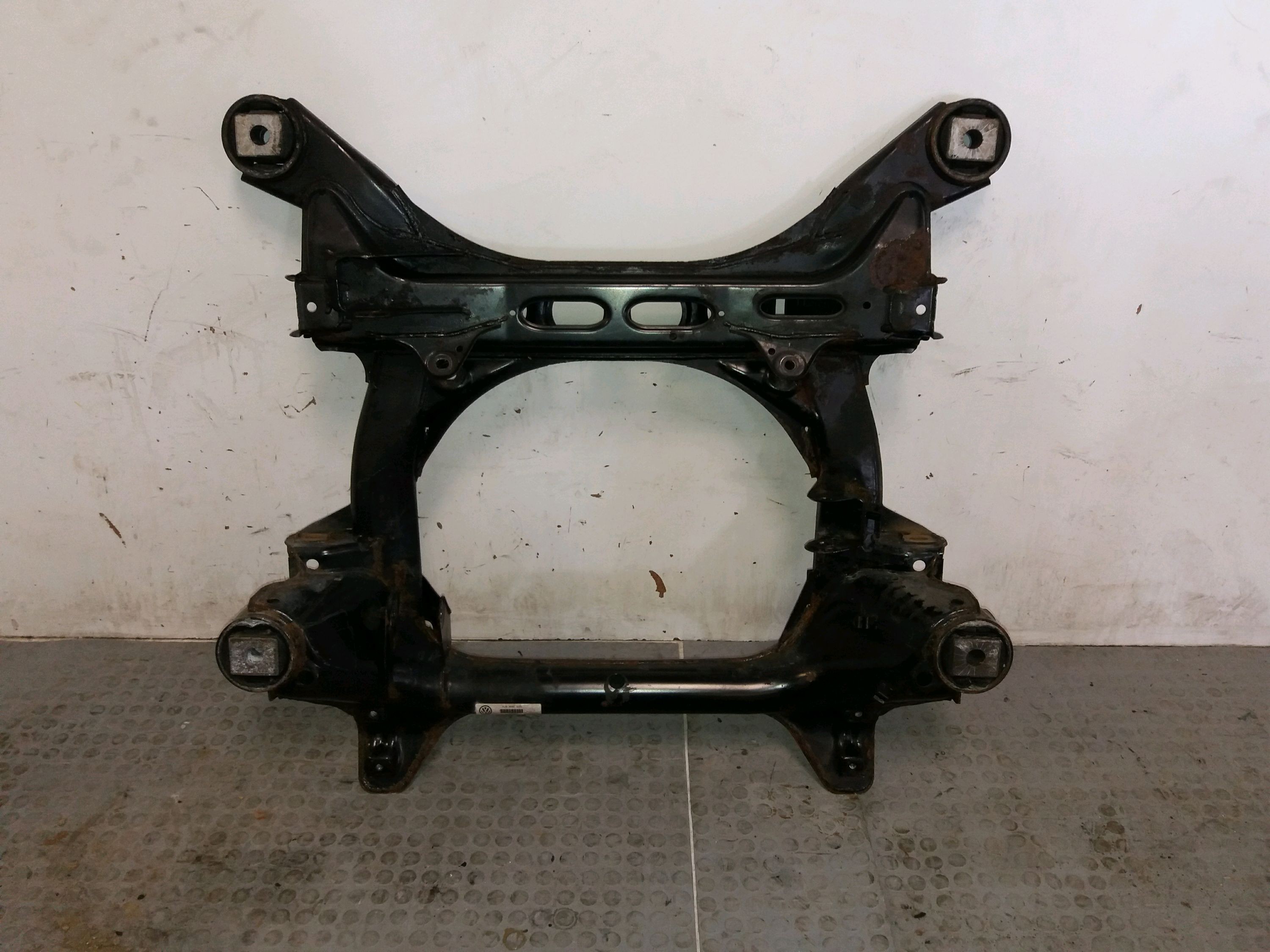 BERCEAU MOTEUR AV