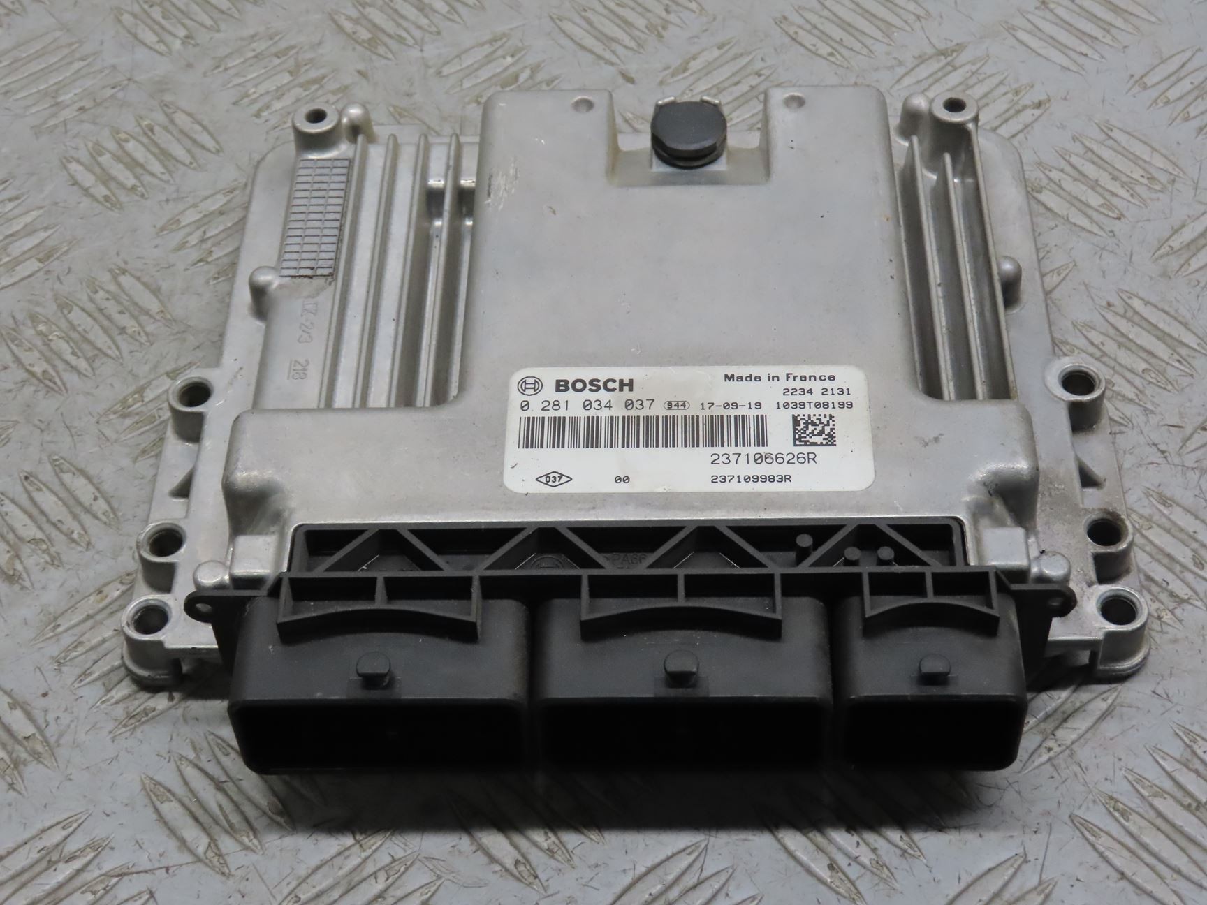 CALCULATEUR MOTEUR