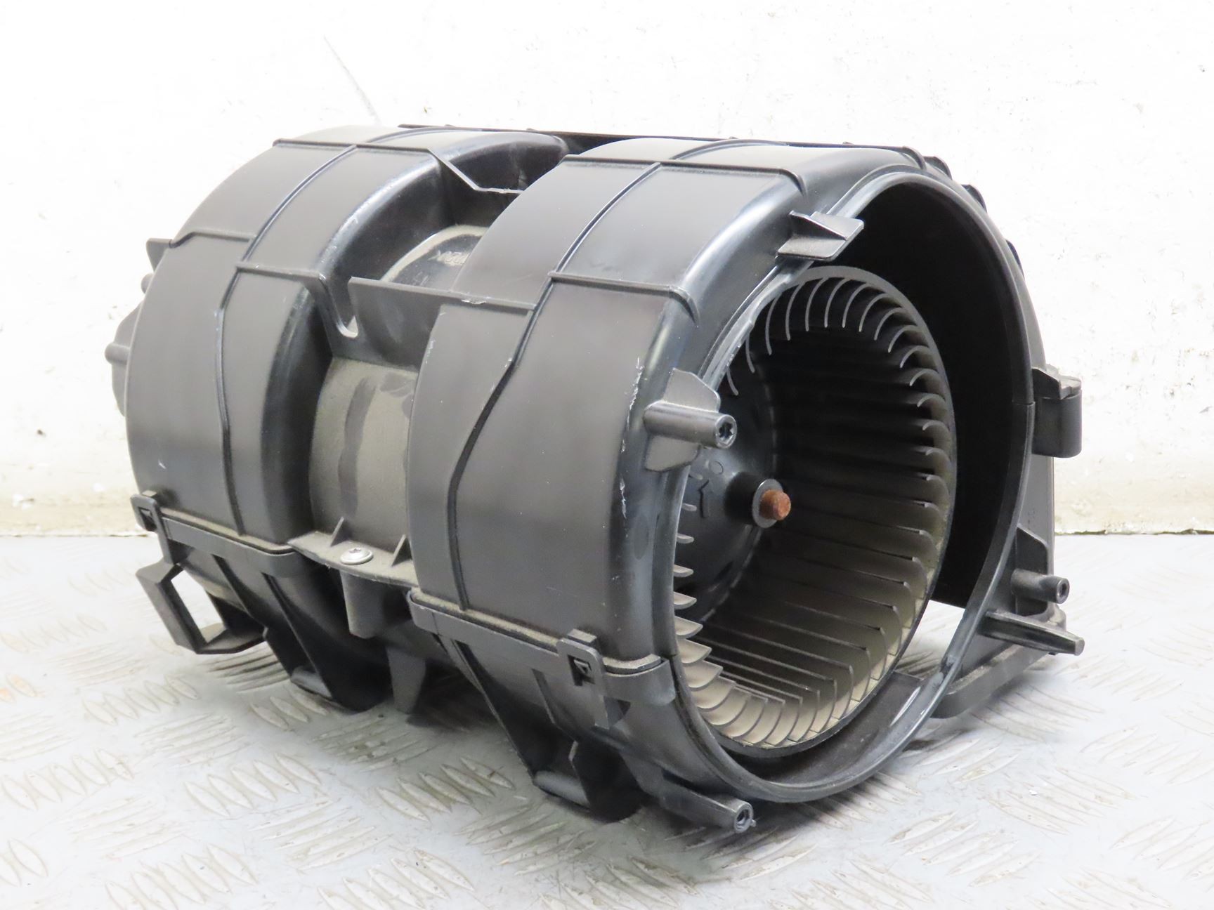 VENTILATEUR DE CHAUFFAGE