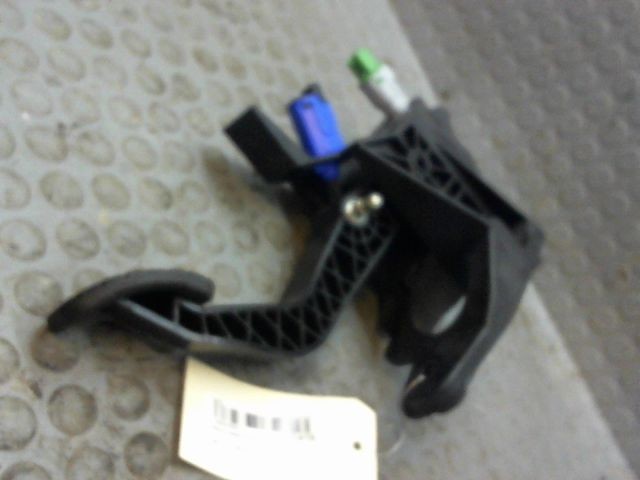 PEDALE EMBRAYAGE
