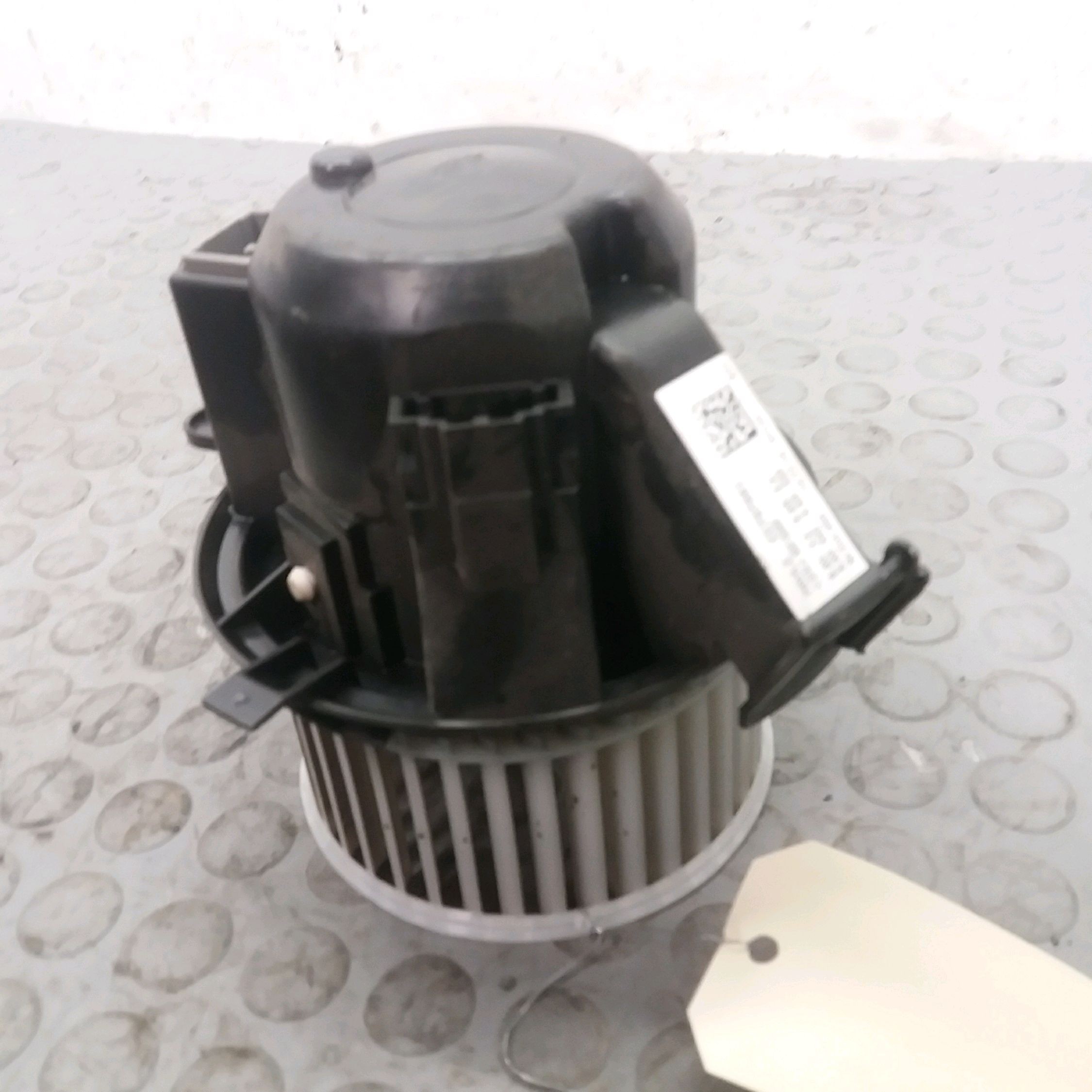 VENTILATEUR DE CHAUFFAGE