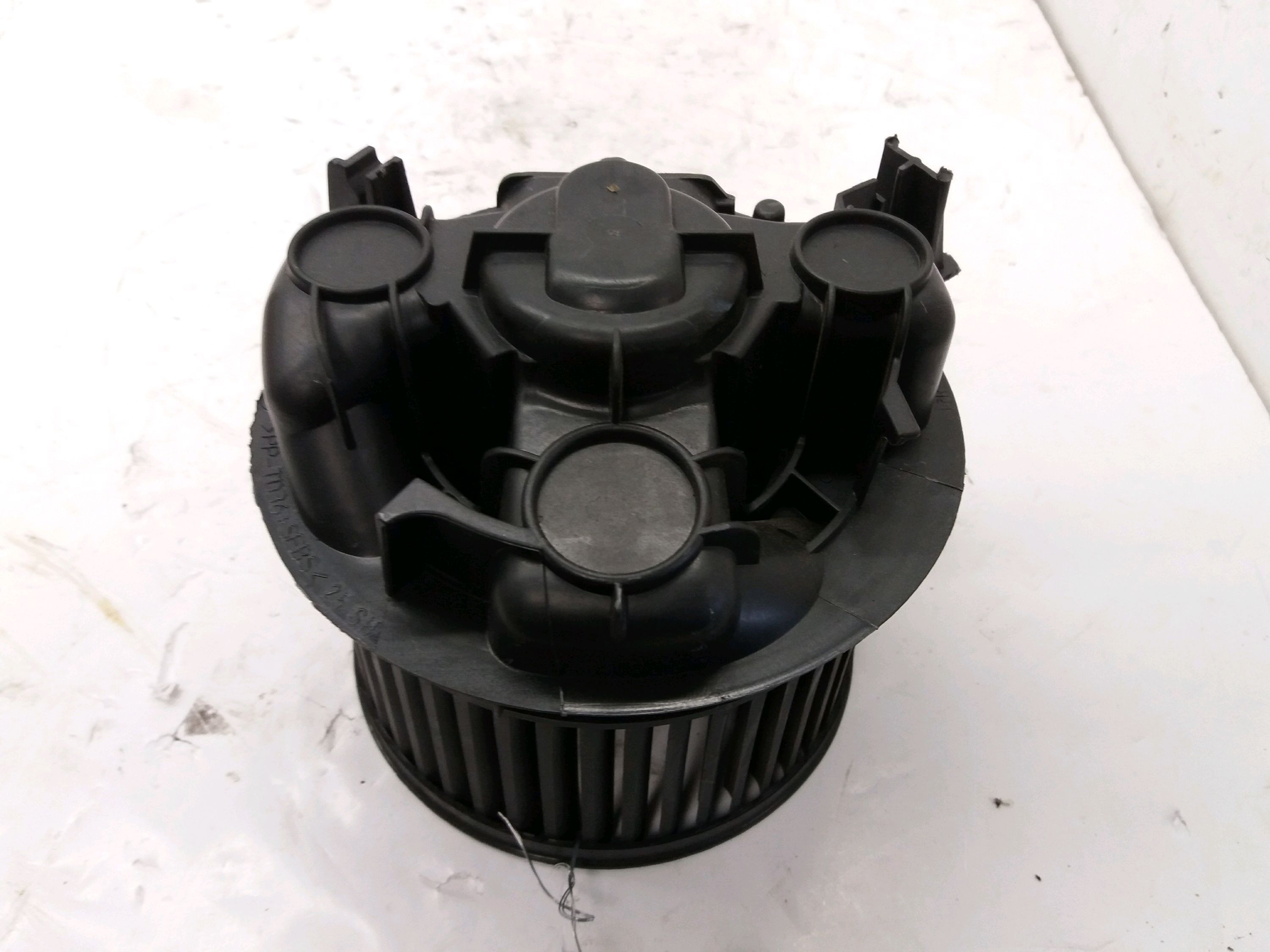 VENTILATEUR DE CHAUFFAGE
