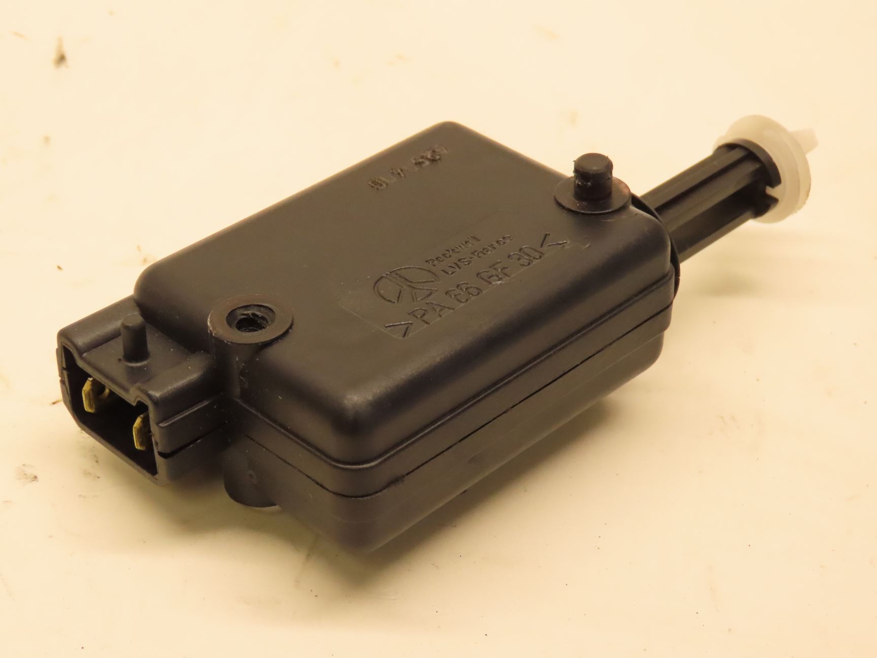 ACTIONNEUR SERRURE HAYON 