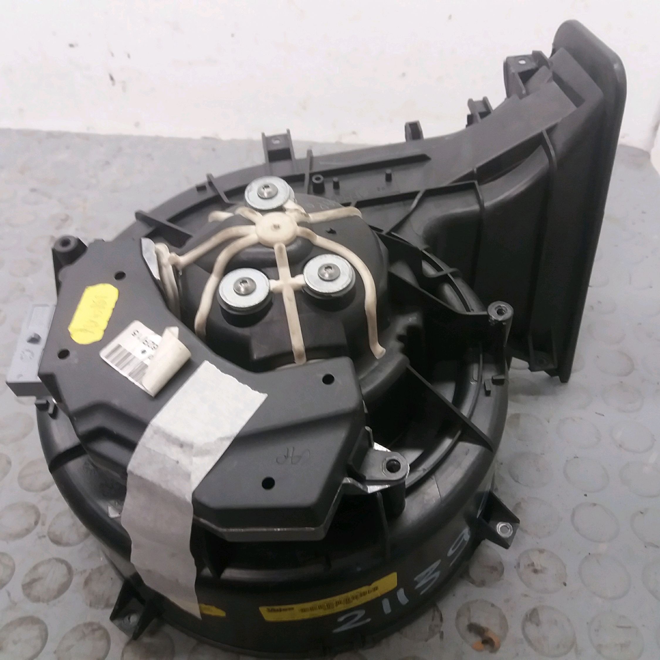 VENTILATEUR DE CHAUFFAGE