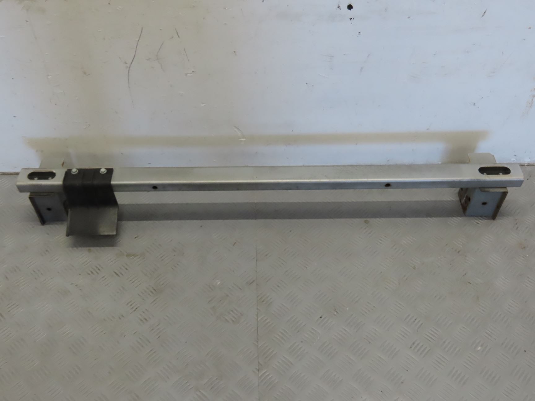 RENFORT PARE-CHOC AV