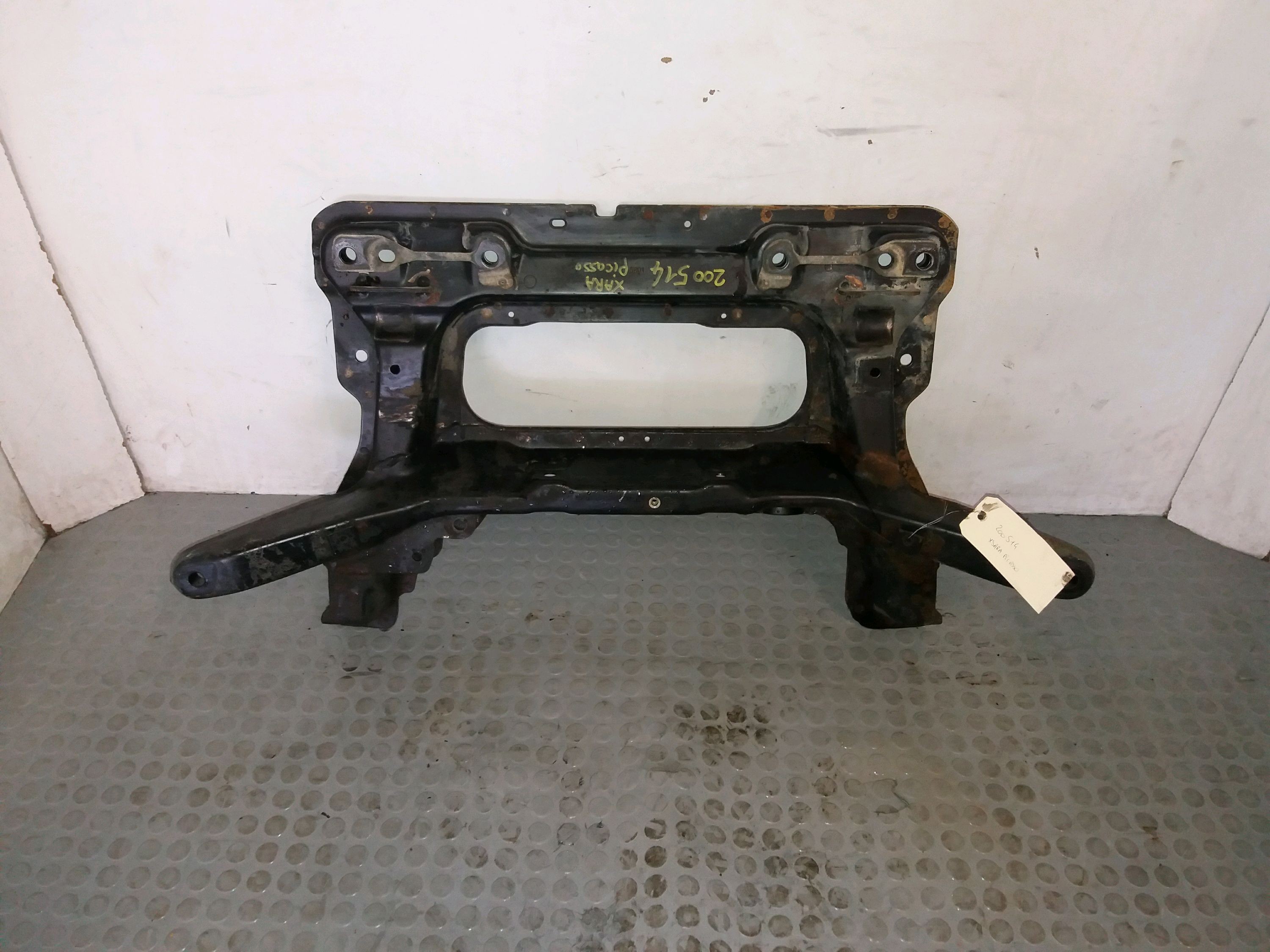 BERCEAU MOTEUR AV
