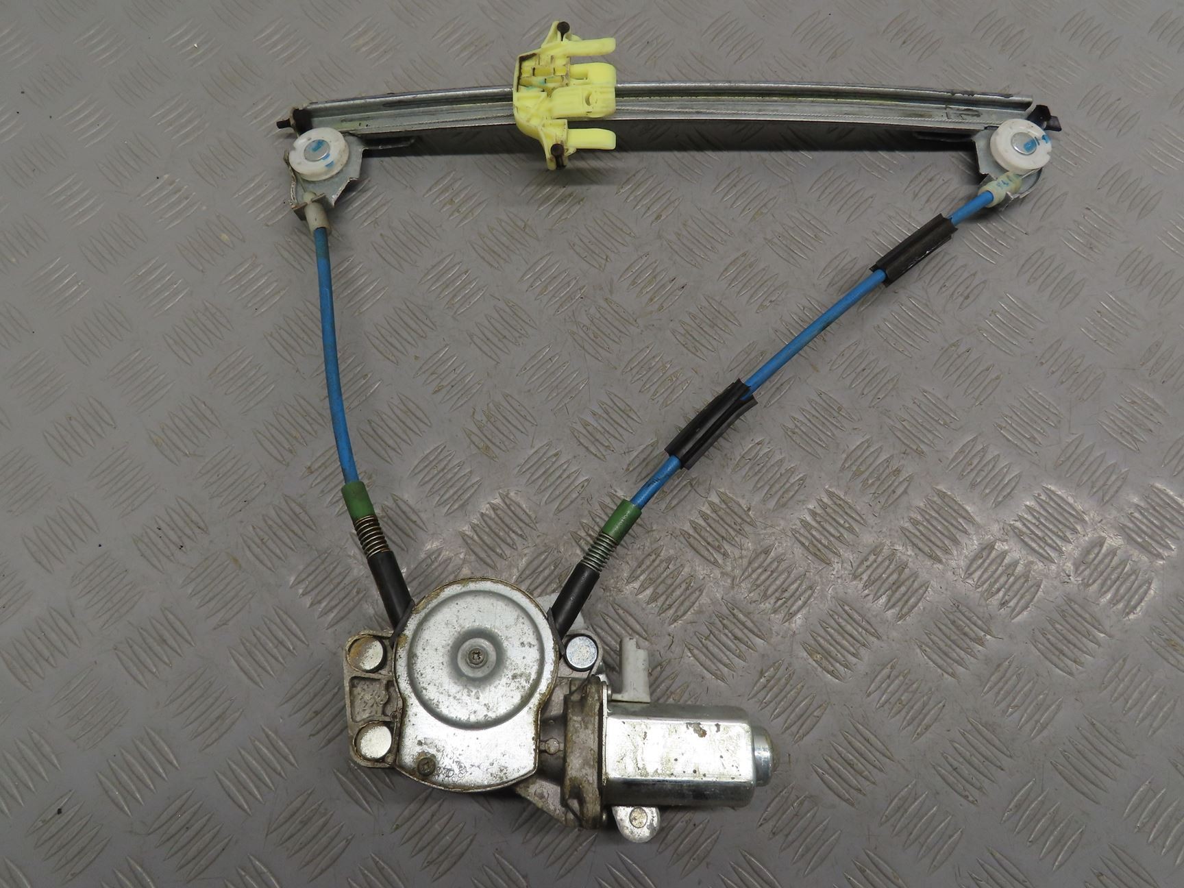 MECANISME+MOTEUR LEVE-GLACE ARD