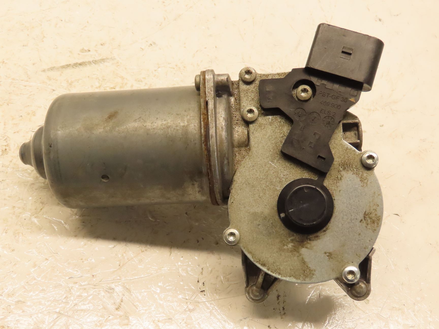 MOTEUR ESSUIE-GLACE AV