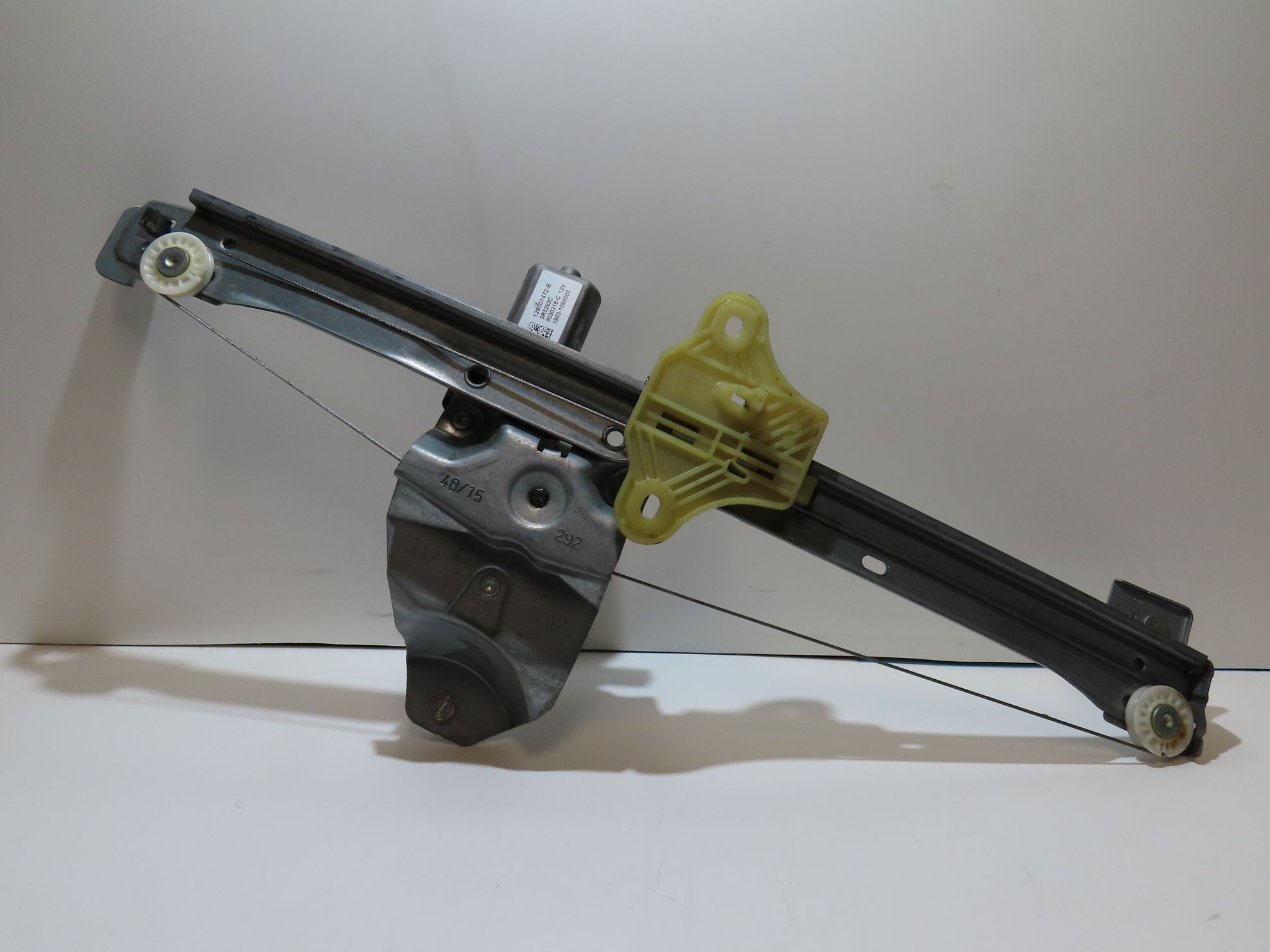 MECANISME+MOTEUR LEVE-GLACE AVD