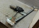 MECANISME+MOTEUR LEVE-GLACE AVD